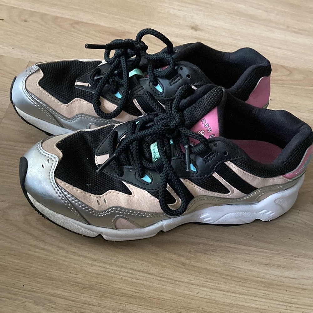 Woman’s New Balance Sneakers. Black, cream, pink, silver.